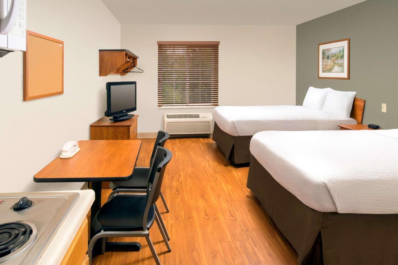 Woodspring Suites Akron Portage Lakes Екстер'єр фото